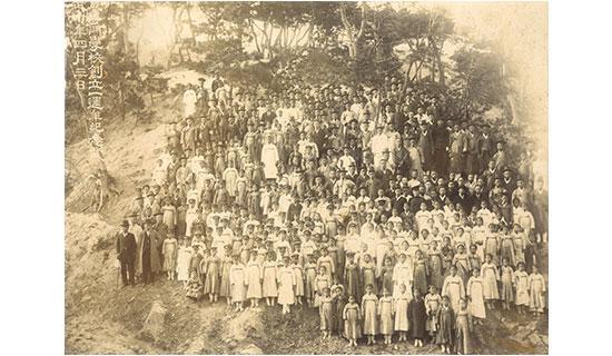 Ceremony marking the first anniversary of Bosung College’s founding